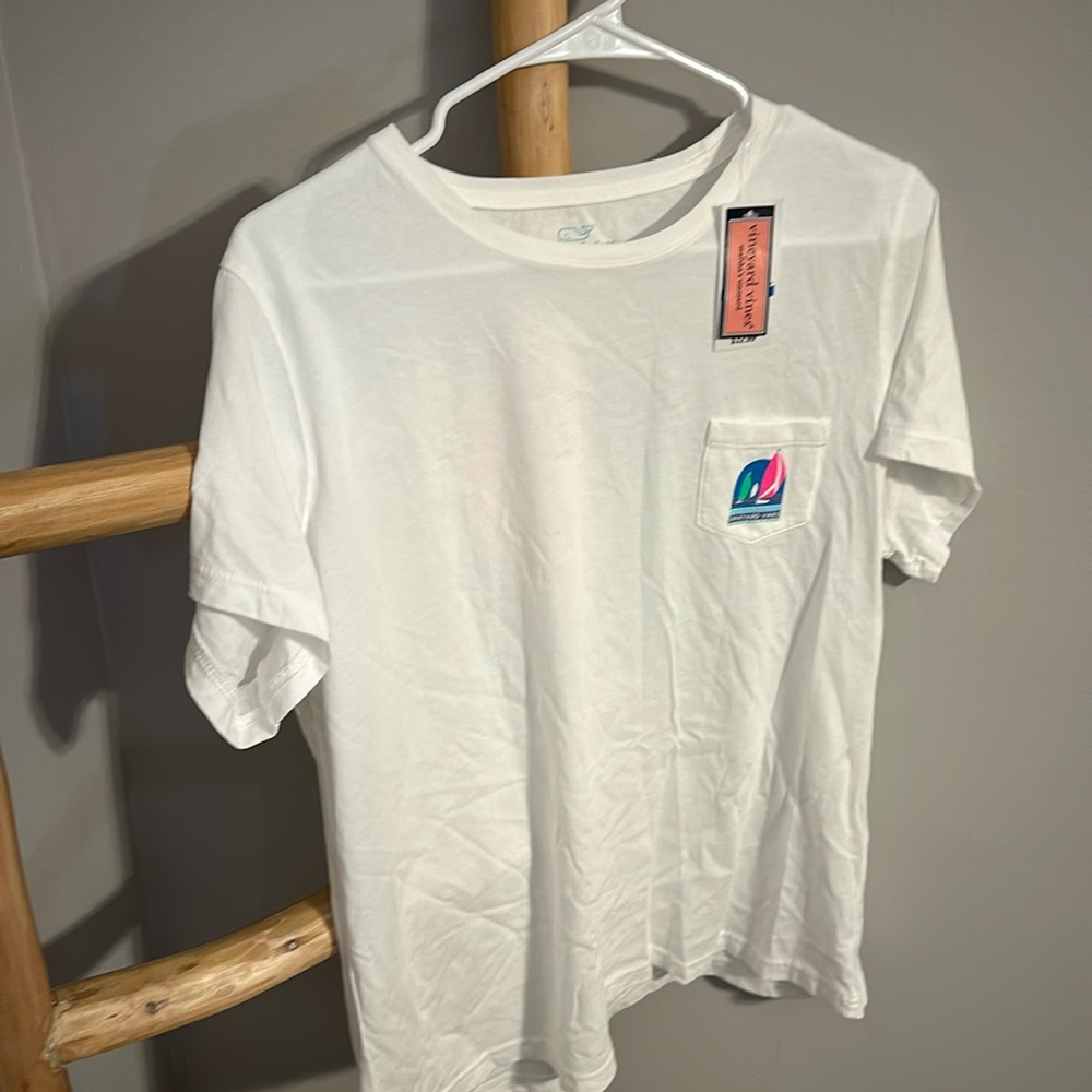 Vineyard Vines Neon Regatta T-shirt. Size- XL